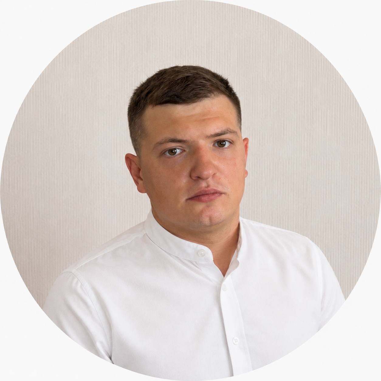 Консультант программы, специалист центра